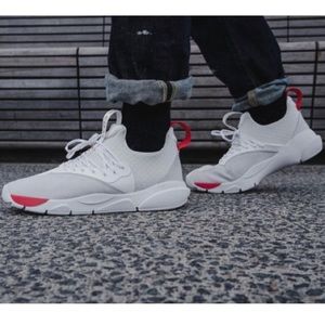 Clear weather cloud STRYK white/ Red sneakers